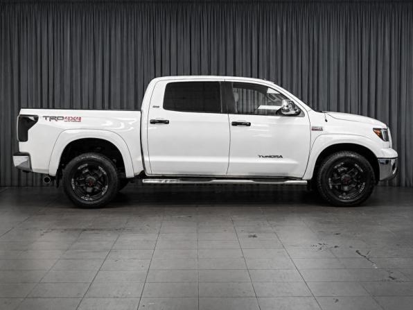 Toyota Tundra II с пробегом 2011 года, цена 3 799 000 рублей, 165595 км, offers.body_type.unknown, Автокод Объявления