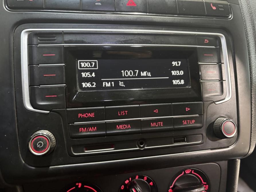 Volkswagen Polo V Рестайлинг Курск  - изображение 12