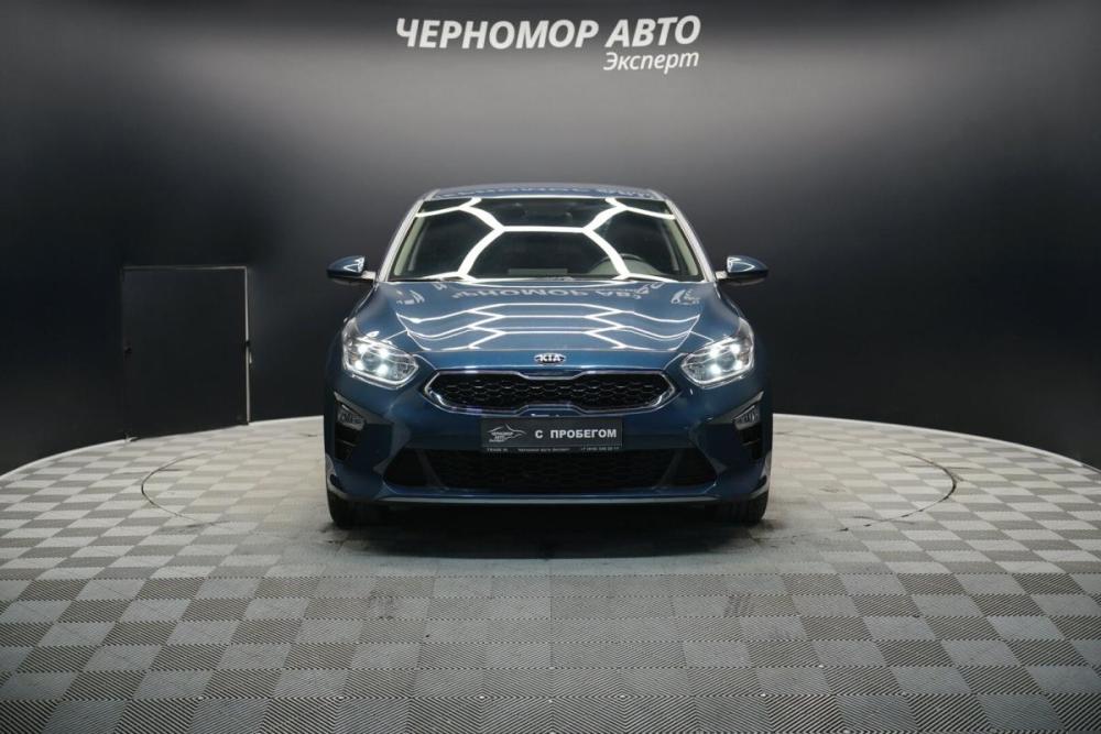 Kia Ceed III Крым  - изображение 8