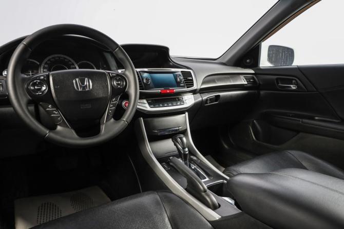Honda Accord IX с пробегом 2013 года, цена 1 799 000 рублей, 220000 км, седан, Автокод Объявления
