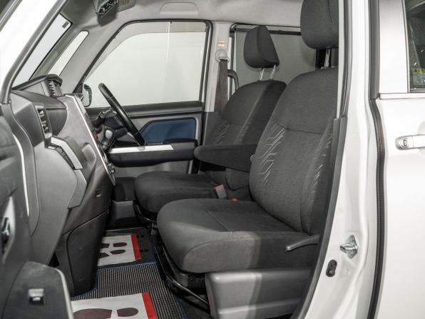 Toyota Roomy I с пробегом 2018 года, цена 1 000 000 рублей, 106000 км, микровэн, Автокод Объявления