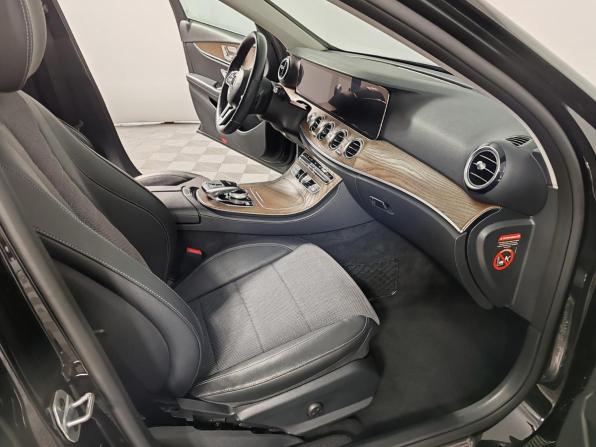 Mercedes-Benz E-Класс V (W213 S213 C238) с пробегом 2019 года, цена 3 100 000 рублей, 82755 км, седан, Автокод Объявления