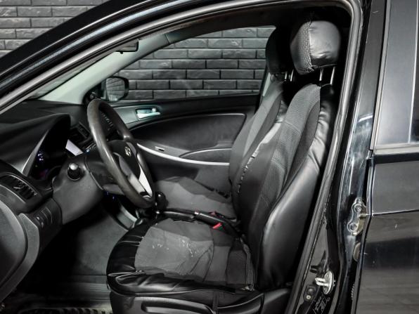 Hyundai Solaris I с пробегом 2012 года, цена 800 000 рублей, 140639 км, седан, Автокод Объявления