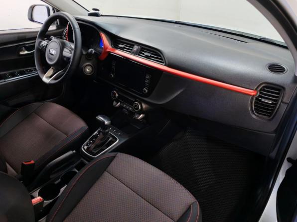 Kia Rio IV Рестайлинг с пробегом 2020 года, цена 1 550 000 рублей, 110292 км, седан, Автокод Объявления