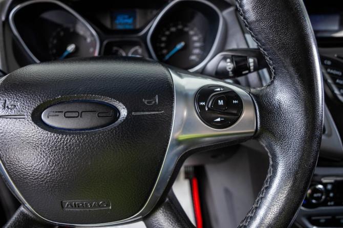 Ford Focus III с пробегом 2012 года, цена 749 000 рублей, 254000 км, хэтчбек, Автокод Объявления