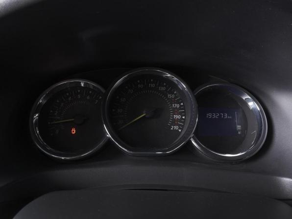 Renault Sandero II с пробегом 2017 года, цена 879 000 рублей, 193273 км, хэтчбек, Автокод Объявления