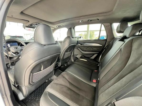 Geely Monjaro I Рестайлинг с пробегом 2025 года, цена 3 795 000 рублей, 17329 км, внедорожник, Автокод Объявления