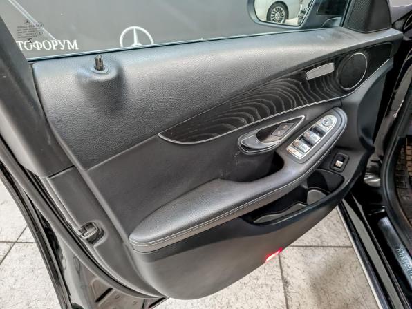 Mercedes-Benz C-Класс IV (W205) Рестайлинг с пробегом 2019 года, цена 2 690 000 рублей, 119971 км, седан, Автокод Объявления