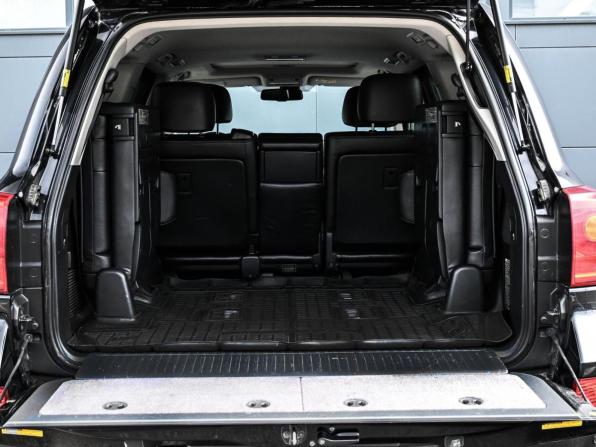 Toyota Land Cruiser 200 Series Рестайлинг 1 с пробегом 2014 года, цена 3 799 000 рублей, 217089 км, внедорожник, Автокод Объявления