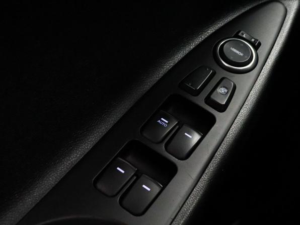 Hyundai Sonata VI (YF) с пробегом 2011 года, цена 1 099 000 рублей, 159430 км, седан, Автокод Объявления