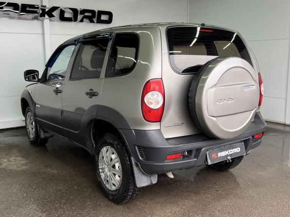 Chevrolet Niva I Рестайлинг с пробегом 2012 года, цена 495 000 рублей, 157467 км, внедорожник, Автокод Объявления