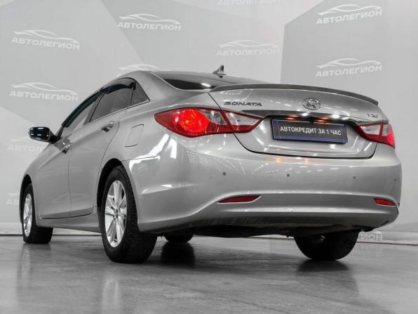 Hyundai Sonata VI (YF) с пробегом 2010 года, цена 910 000 рублей, 238000 км, седан, Автокод Объявления