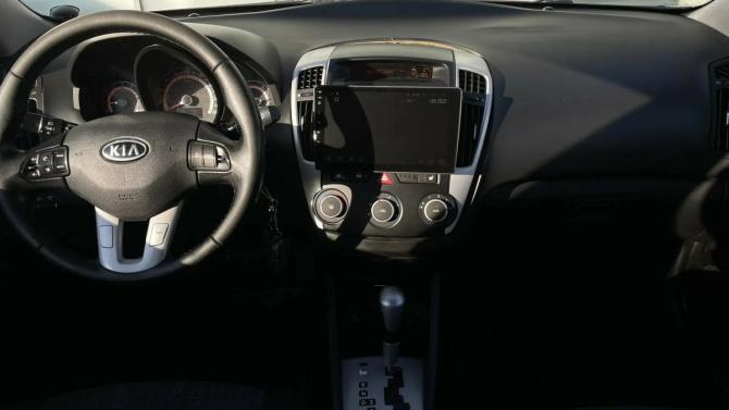 Kia Ceed I Рестайлинг с пробегом 2010 года, цена 650 000 рублей, 305673 км, хэтчбек, Автокод Объявления