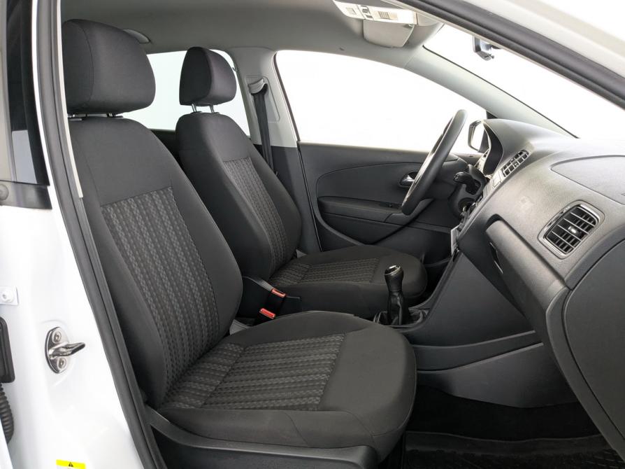 Volkswagen Polo V Рестайлинг Москва  - изображение 20
