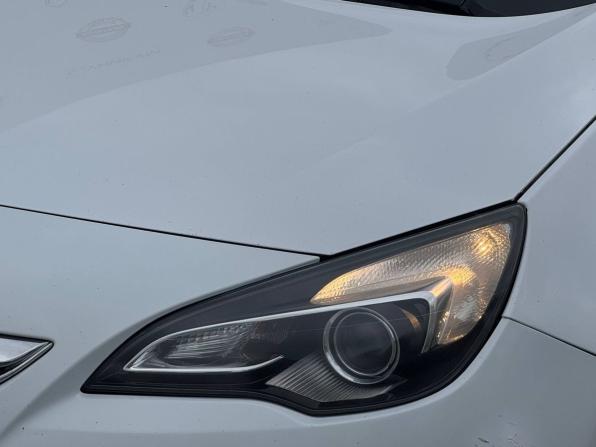 Opel Astra J Рестайлинг с пробегом 2013 года, цена 549 000 рублей, 306999 км, хэтчбек, Автокод Объявления
