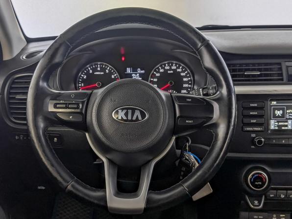 Kia Rio IV с пробегом 2018 года, цена 1 375 000 рублей, 129830 км, хэтчбек, Автокод Объявления