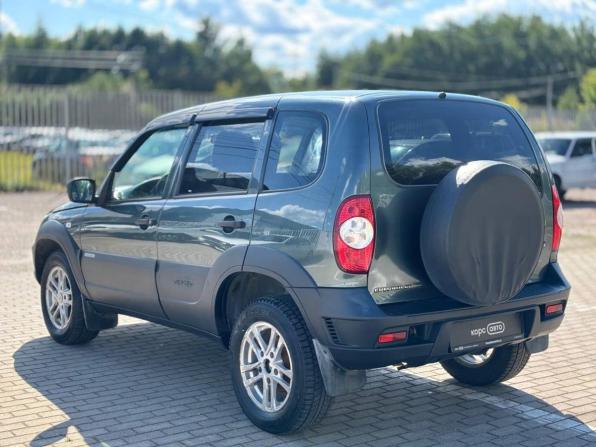 Chevrolet Niva I Рестайлинг с пробегом 2017 года, цена 700 000 рублей, 130766 км, внедорожник, Автокод Объявления