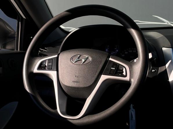 Hyundai Solaris I Рестайлинг с пробегом 2016 года, цена 666 600 рублей, 243717 км, седан, Автокод Объявления