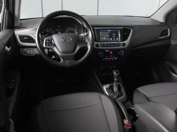 Hyundai Solaris II с пробегом 2018 года, цена 1 598 000 рублей, 100384 км, седан, Автокод Объявления