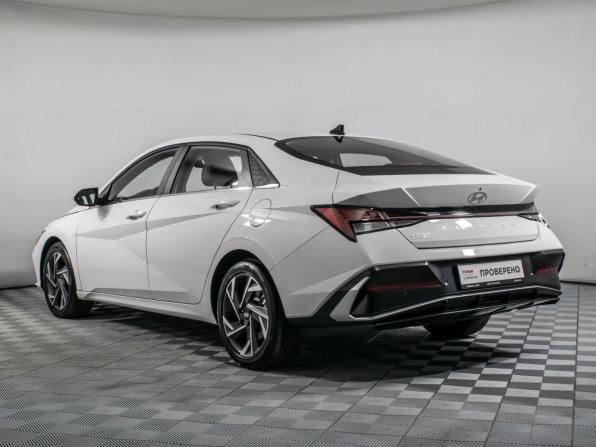 Hyundai Elantra VII (CN7) Рестайлинг с пробегом 2024 года, цена 2 565 000 рублей, 25950 км, седан, Автокод Объявления