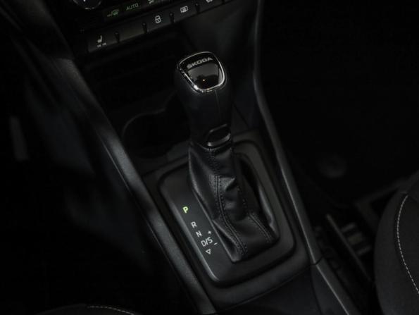 Skoda Rapid I Рестайлинг с пробегом 2018 года, цена 1 399 000 рублей, 138212 км, лифтбек, Автокод Объявления