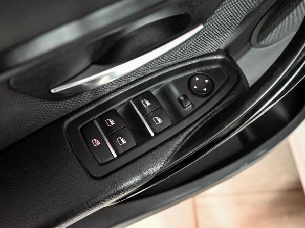 BMW 3 серии VI (F3x) Рестайлинг с пробегом 2018 года, цена 1 890 000 рублей, 204959 км, седан, Автокод Объявления