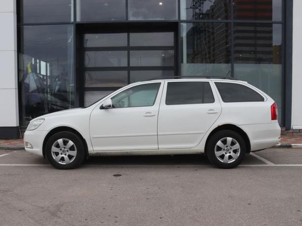 Skoda Octavia II (A5) Рестайлинг с пробегом 2012 года, цена 919 000 рублей, 196000 км, универсал, Автокод Объявления