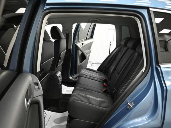 Volkswagen Tiguan I с пробегом 2011 года, цена 579 000 рублей, 142266 км, внедорожник, Автокод Объявления