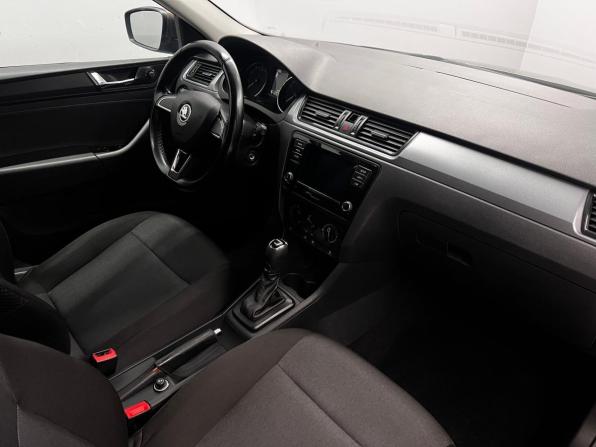 Skoda Rapid I Рестайлинг с пробегом 2019 года, цена 1 134 000 рублей, 147595 км, лифтбек, Автокод Объявления