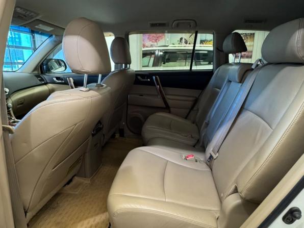 Toyota Highlander II (XU40) Рестайлинг с пробегом 2012 года, цена 2 390 000 рублей, 196797 км, внедорожник, Автокод Объявления