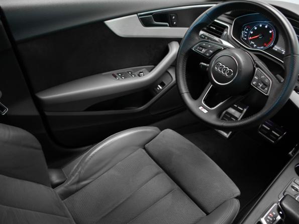 Audi A5 II (F5) с пробегом 2019 года, цена 2 049 000 рублей, 293446 км, лифтбек, Автокод Объявления