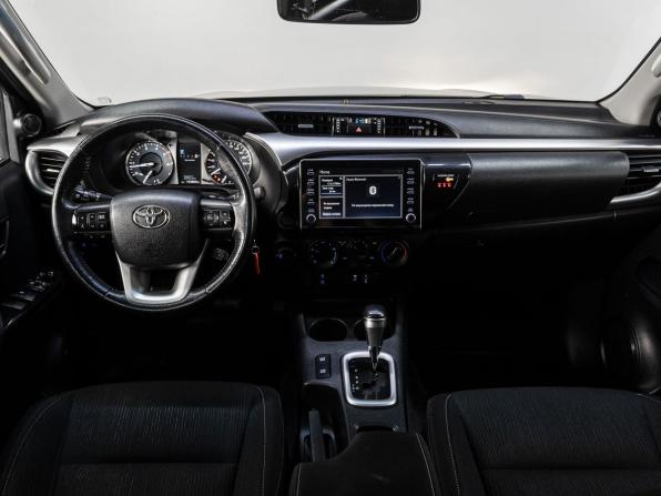 Toyota Hilux VIII Рестайлинг 2 с пробегом 2020 года, цена 4 199 000 рублей, 153857 км, пикап, Автокод Объявления