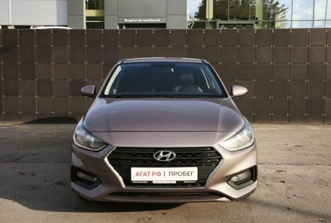 Hyundai Solaris II с пробегом 2018 года, цена 1 072 000 рублей, 160900 км, седан, Автокод Объявления