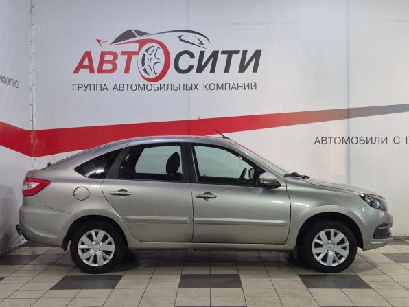 Lada (ВАЗ) Granta I Рестайлинг с пробегом 2021 года, цена 799 000 рублей, 44443 км, хэтчбек, Автокод Объявления
