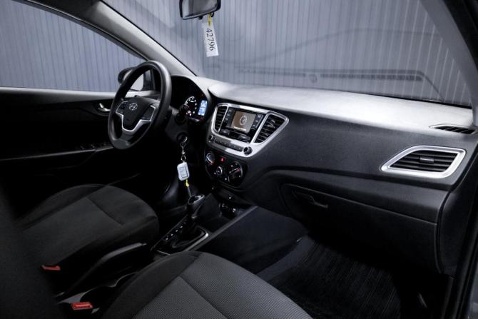 Hyundai Solaris II Рестайлинг с пробегом 2020 года, цена 1 699 999 рублей, 49468 км, седан, Автокод Объявления