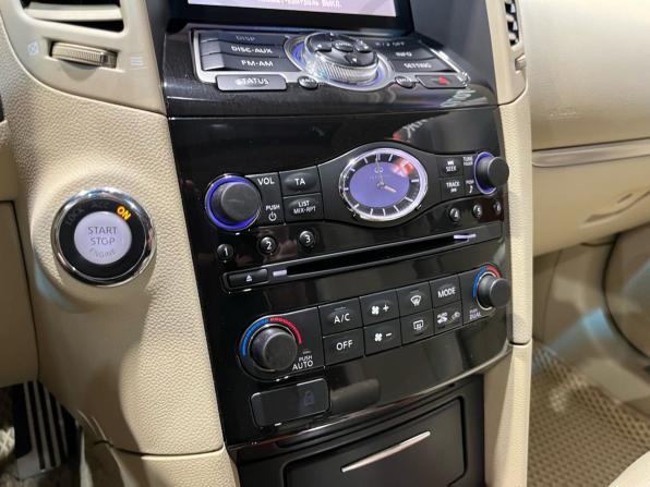Infiniti QX70 с пробегом 2014 года, цена 2 230 000 рублей, 174335 км, внедорожник, Автокод Объявления