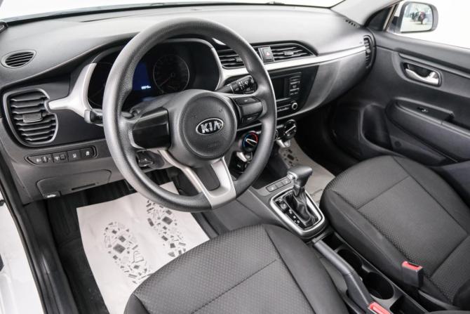 Kia Rio IV Рестайлинг с пробегом 2021 года, цена 1 699 000 рублей, 70000 км, седан, Автокод Объявления