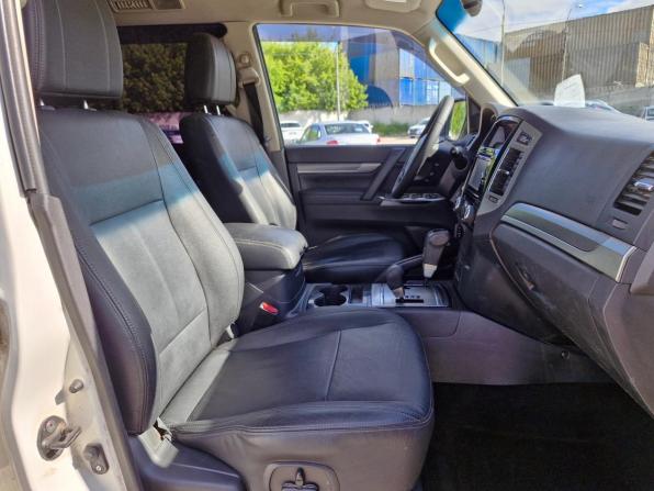 Mitsubishi Pajero IV Рестайлинг 2 с пробегом 2014 года, цена 2 899 000 рублей, 93926 км, внедорожник, Автокод Объявления