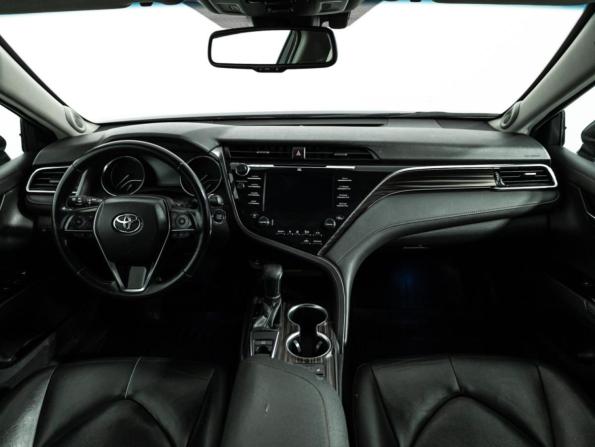 Toyota Camry VIII (XV70) с пробегом 2018 года, цена 2 639 700 рублей, 101389 км, седан, Автокод Объявления
