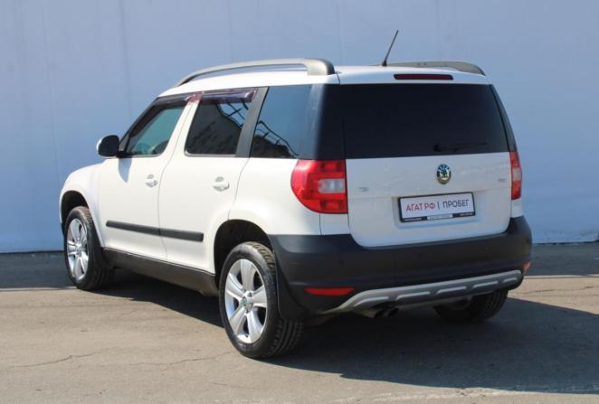 Skoda Yeti I Рестайлинг с пробегом 2013 года, цена 1 000 000 рублей, 252434 км, внедорожник, Автокод Объявления