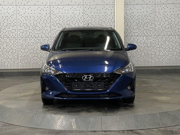 Hyundai Solaris II Рестайлинг с пробегом 2022 года, цена 1 630 000 рублей, 66054 км, седан, Автокод Объявления