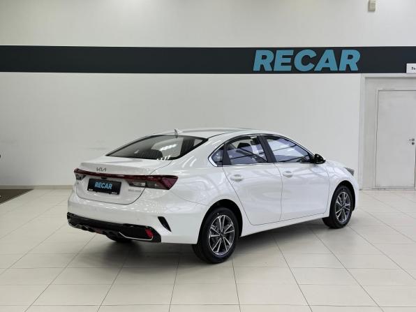 Kia K3 II (China Market) Рестайлинг с пробегом 2026 года, цена 2 760 000 рублей, 27 км, седан, Автокод Объявления