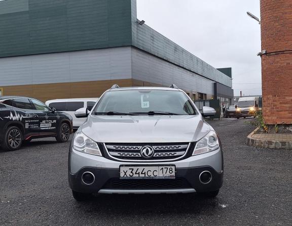 Dongfeng H30 Cross с пробегом 2016 года, цена 399 000 рублей, 182632 км, хэтчбек, Автокод Объявления