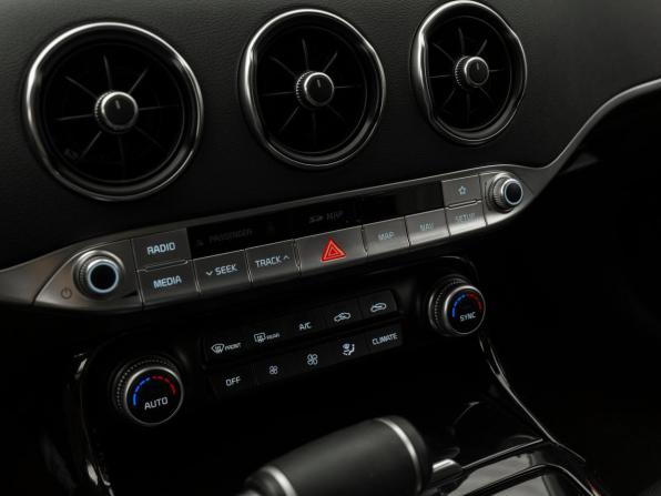 Kia Stinger I с пробегом 2019 года, цена 2 850 000 рублей, 10254 км, лифтбек, Автокод Объявления