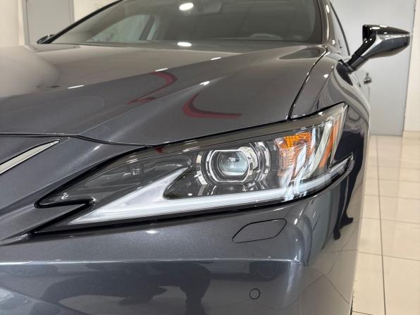 Lexus ES VII Рестайлинг с пробегом 2021 года, цена 4 785 000 рублей, 49386 км, седан, Автокод Объявления