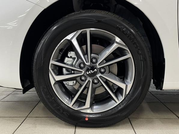 Kia K3 II (China Market) Рестайлинг с пробегом 2026 года, цена 2 599 000 рублей, 34 км, седан, Автокод Объявления
