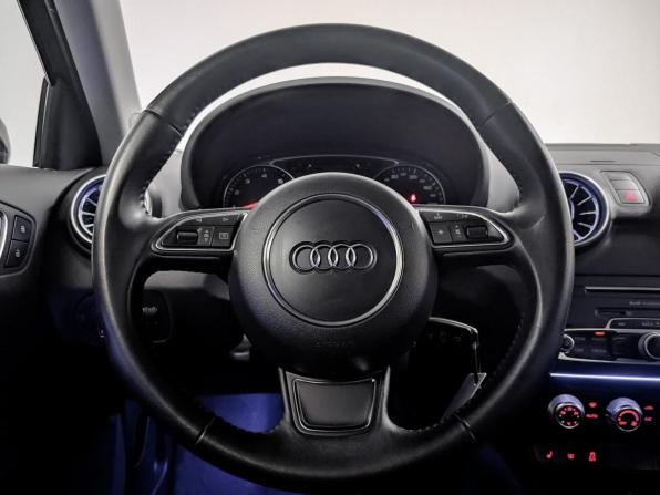 Audi A1 I (8X) Рестайлинг с пробегом 2015 года, цена 1 490 000 рублей, 74255 км, хэтчбек, Автокод Объявления