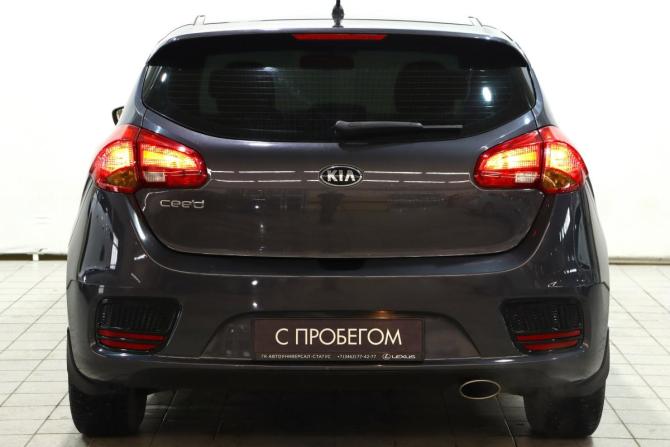 Kia Ceed II Рестайлинг с пробегом 2015 года, цена 1 219 000 рублей, 59777 км, хэтчбек, Автокод Объявления