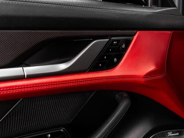 Porsche Taycan I с пробегом 2020 года, цена 7 629 000 рублей, 92458 км, седан, Автокод Объявления
