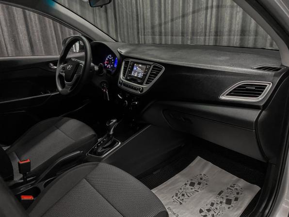 Hyundai Solaris II Рестайлинг с пробегом 2021 года, цена 1 390 000 рублей, 78000 км, седан, Автокод Объявления